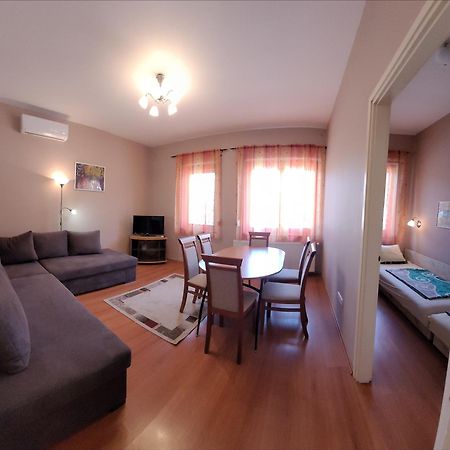 Frank Apartmanhaz Lägenhet Balatonboglár Exteriör bild