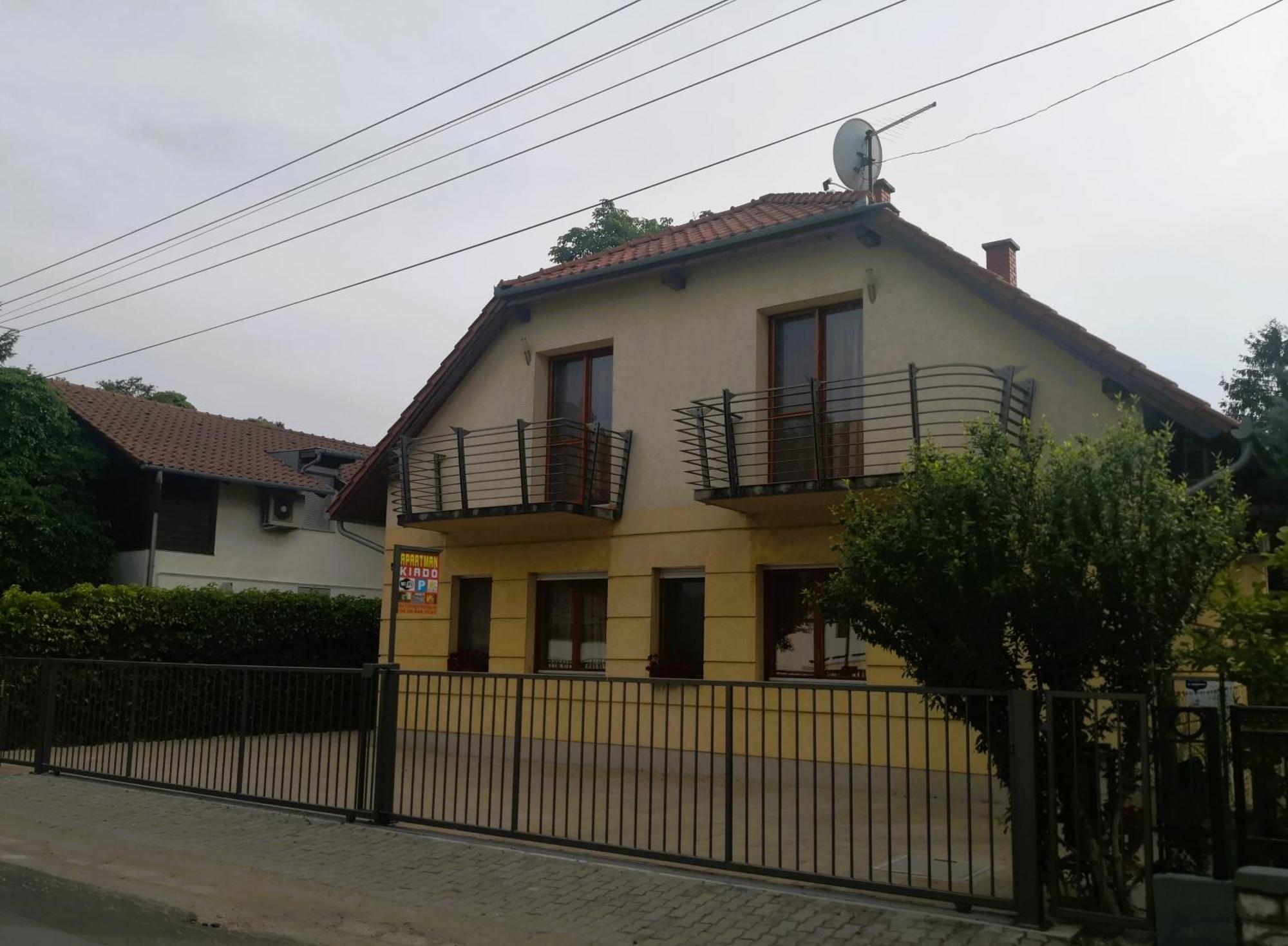 Frank Apartmanhaz Lägenhet Balatonboglár Exteriör bild