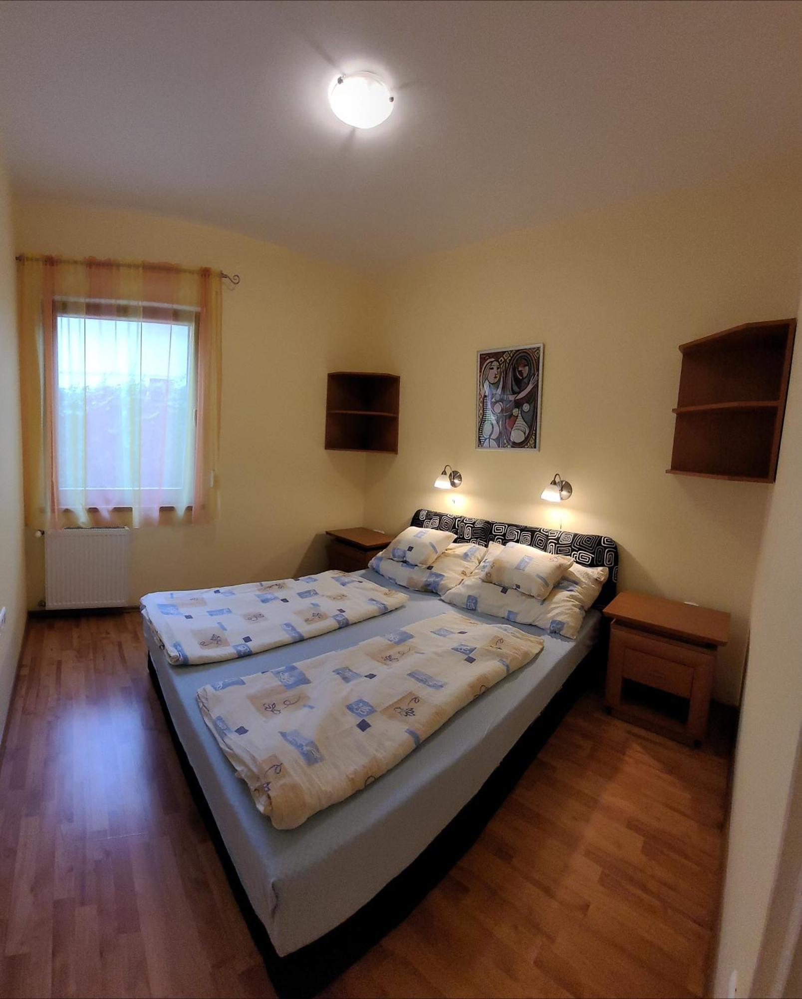 Frank Apartmanhaz Lägenhet Balatonboglár Exteriör bild