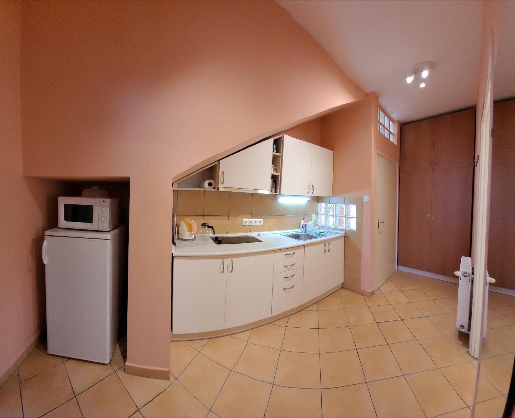 Frank Apartmanhaz Lägenhet Balatonboglár Exteriör bild