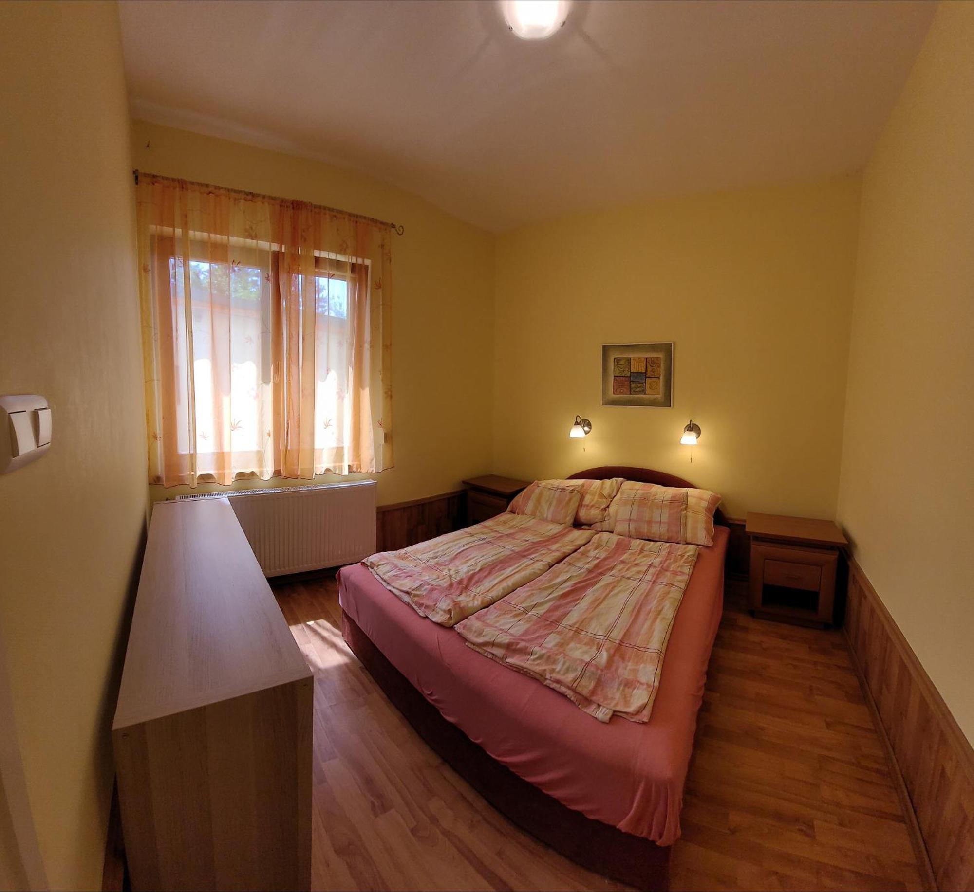 Frank Apartmanhaz Lägenhet Balatonboglár Exteriör bild